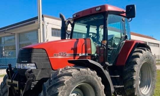 Trattore Case IH Maxxum MX135 - جرار: صور 1 Trattore Case IH Maxxum MX135 - جرار: صور 1