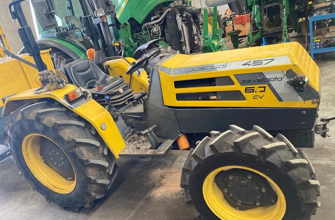 Trattore Pasquali 457 4RM - جرار: صور 4 Trattore Pasquali 457 4RM - جرار: صور 4