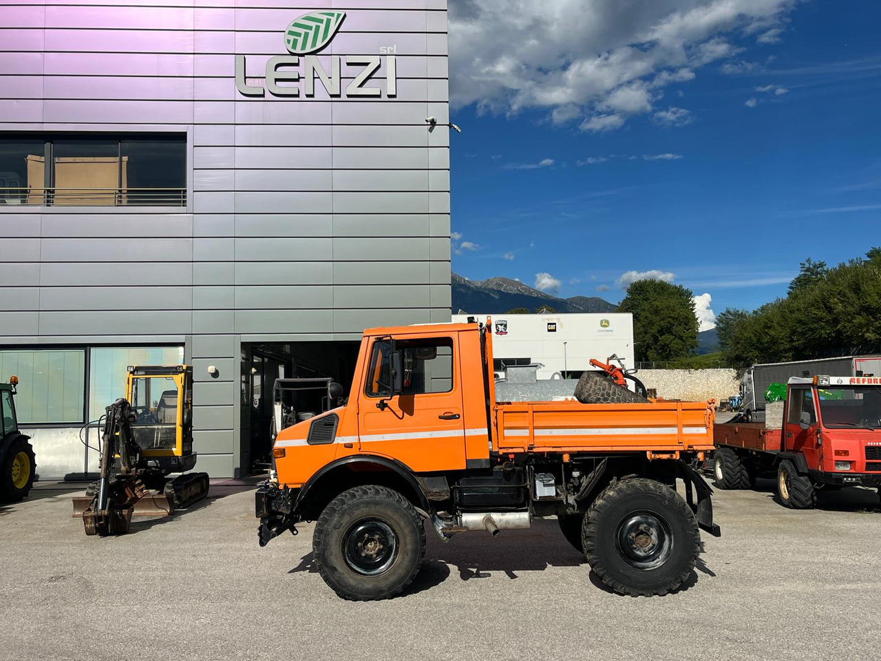 MERCEDES BENZ UNIMOG U1200 – 70 - قلابات: صور 2 MERCEDES BENZ UNIMOG U1200 – 70 - قلابات: صور 2
