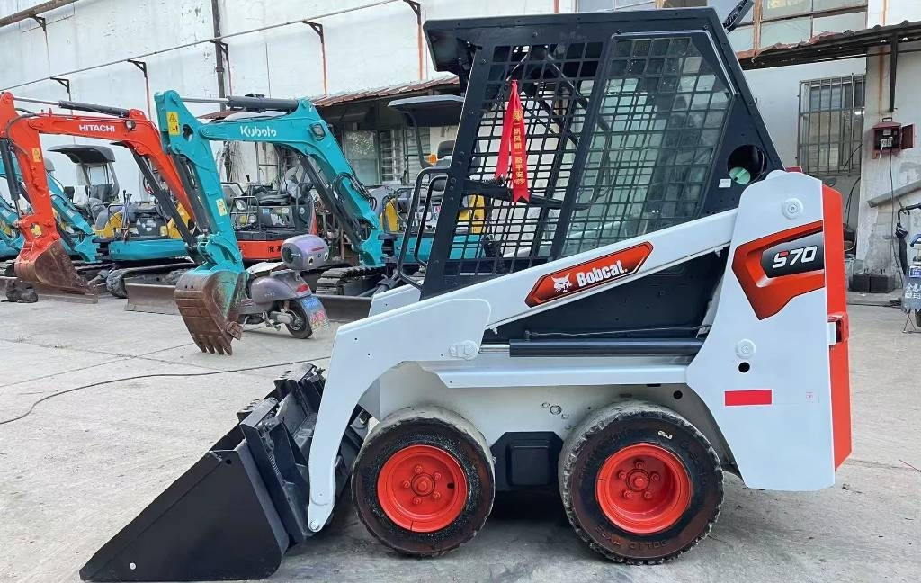 Bobcat S 70 - شيول صغير: صور 1 Bobcat S 70 - شيول صغير: صور 1