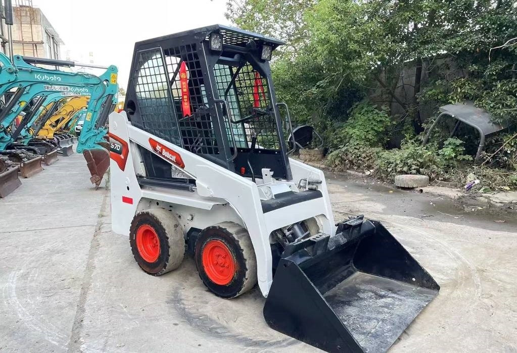 Bobcat S 70 - شيول صغير: صور 3 Bobcat S 70 - شيول صغير: صور 3