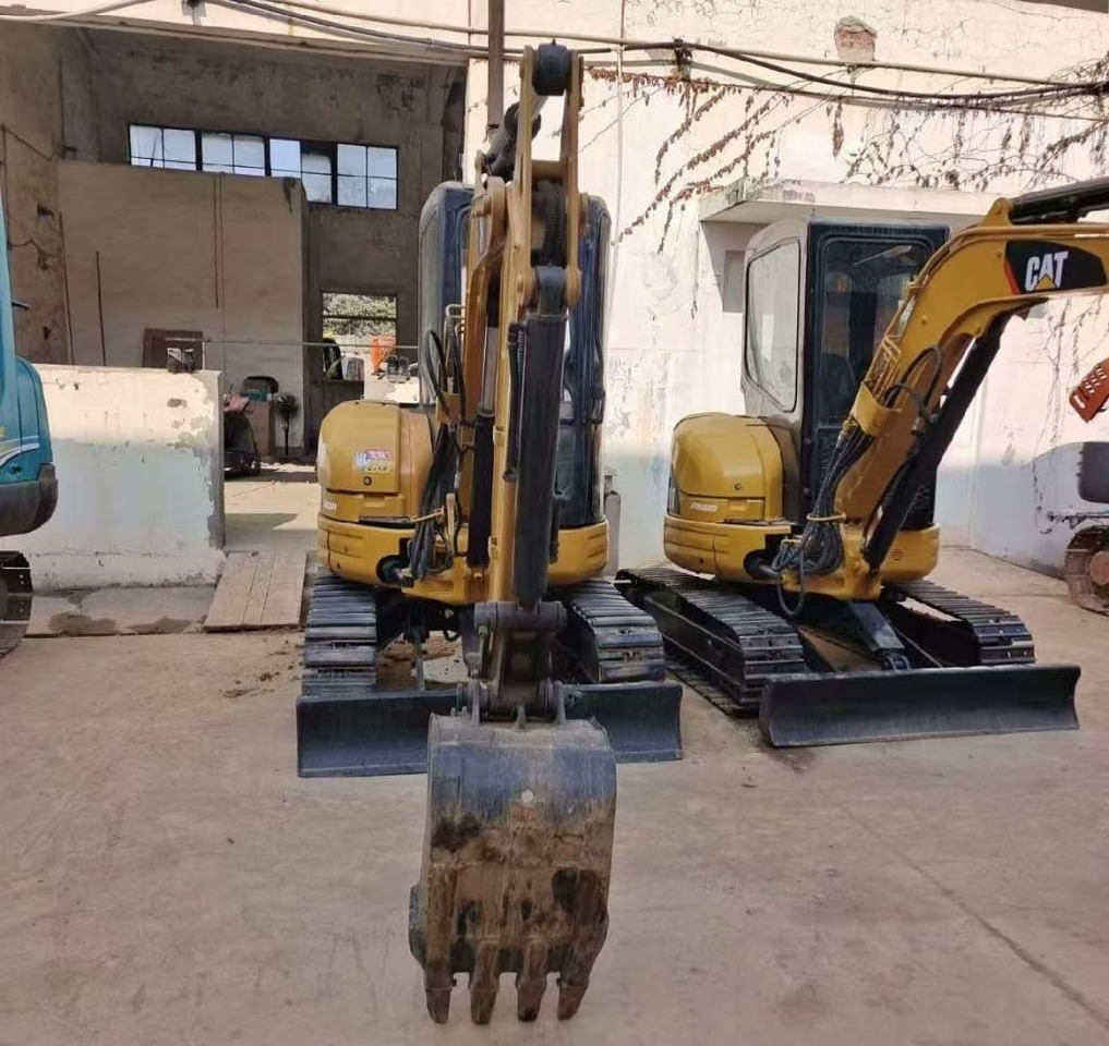 CAT 303 CR - حفارة مصغرة: صور 2 CAT 303 CR - حفارة مصغرة: صور 2