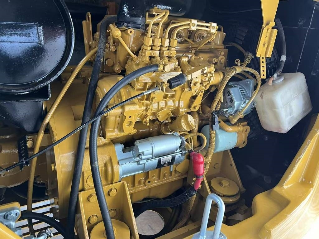 CAT 305.5 - حفارة مصغرة: صور 2 CAT 305.5 - حفارة مصغرة: صور 2