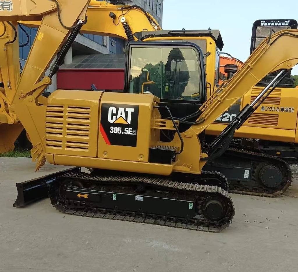 CAT 305.5 - حفارة مصغرة: صور 2 CAT 305.5 - حفارة مصغرة: صور 2