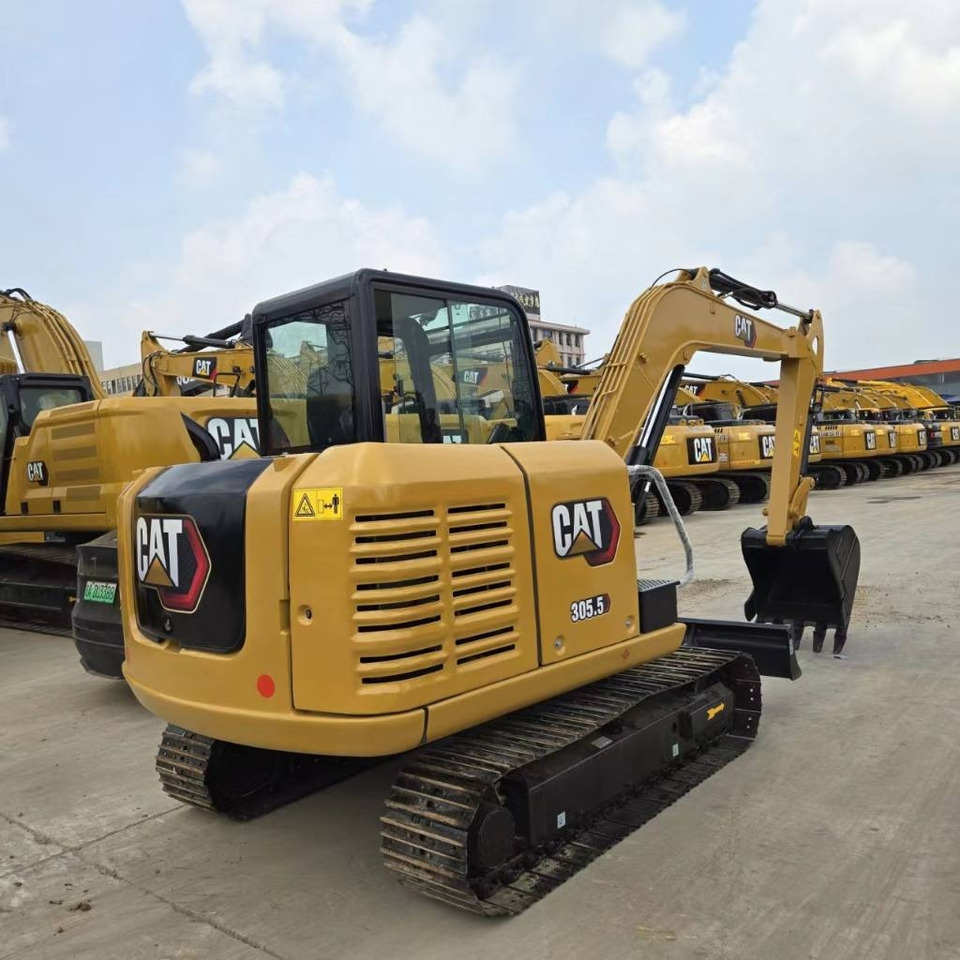 CAT 305 - حفارة مصغرة: صور 1 CAT 305 - حفارة مصغرة: صور 1