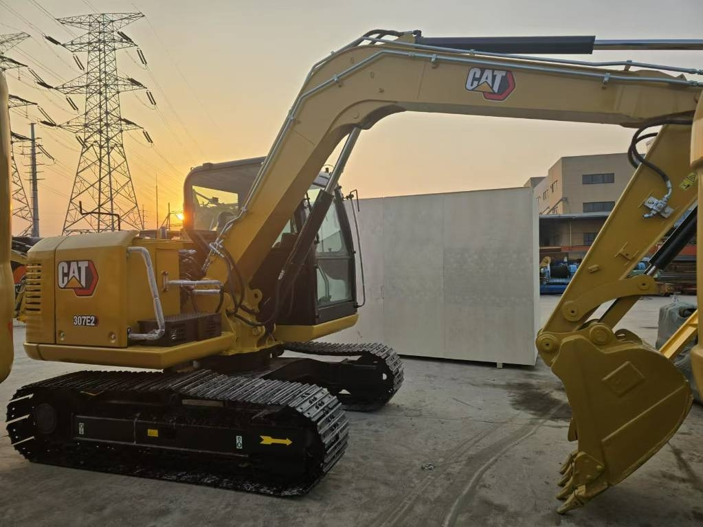 CAT 307 B - حفارة مصغرة: صور 1 CAT 307 B - حفارة مصغرة: صور 1