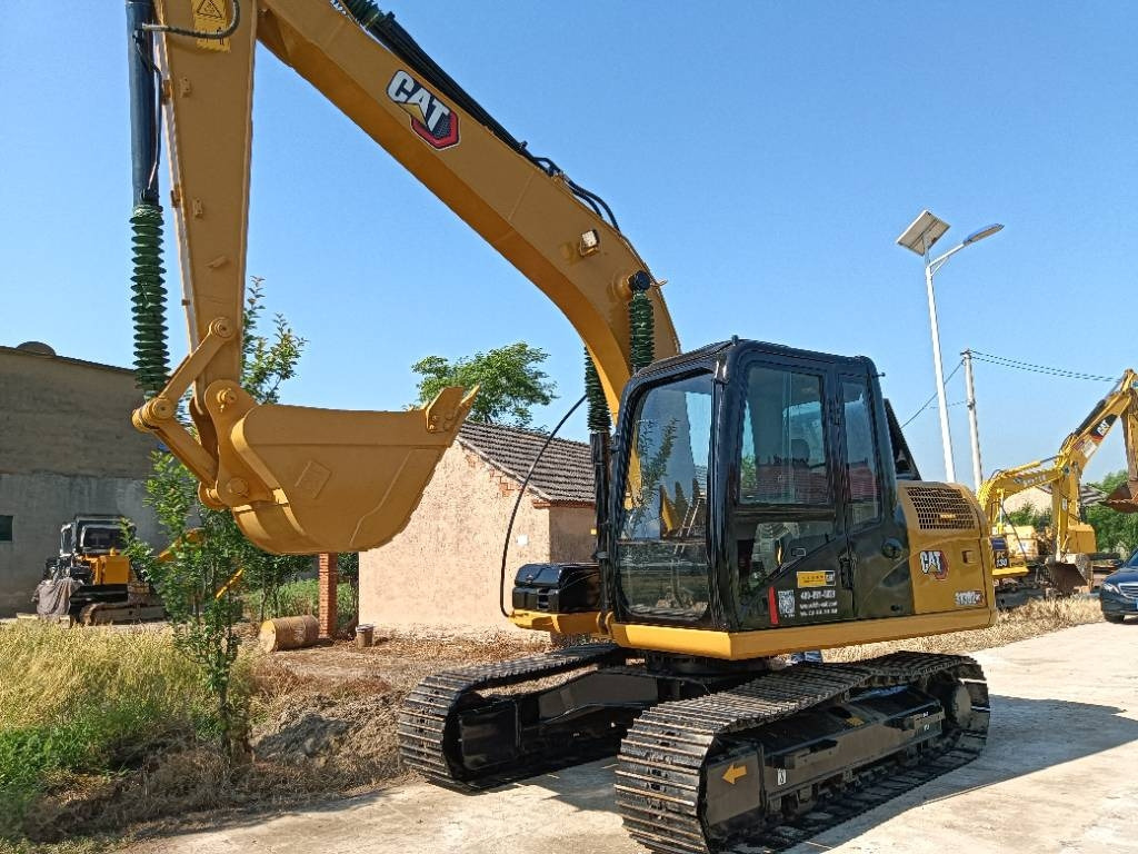 CAT 313 D - حفارات زحافة: صور 1 CAT 313 D - حفارات زحافة: صور 1