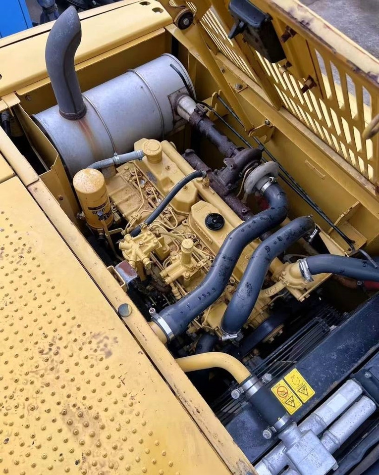 CAT 320 C - حفارات زحافة: صور 4 CAT 320 C - حفارات زحافة: صور 4