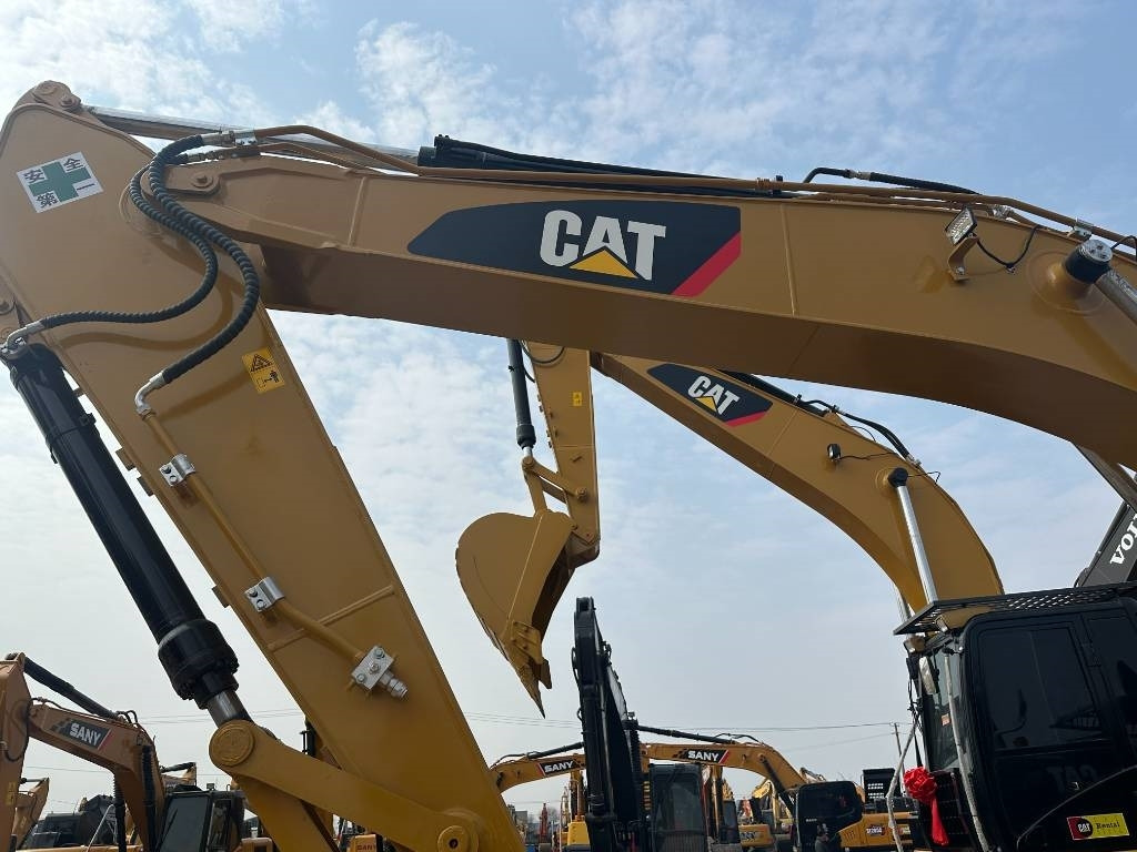 CAT 320 D - حفارات زحافة: صور 4 CAT 320 D - حفارات زحافة: صور 4