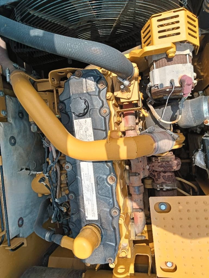 CAT 325 D - حفارات زحافة: صور 4 CAT 325 D - حفارات زحافة: صور 4