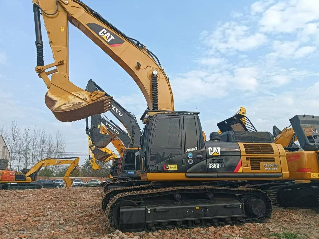 CAT 336 GC - حفارات زحافة: صور 1 CAT 336 GC - حفارات زحافة: صور 1