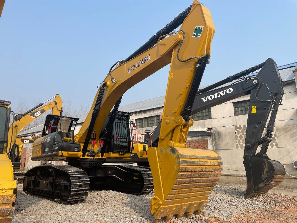 CAT 340 - حفارات زحافة: صور 2 CAT 340 - حفارات زحافة: صور 2