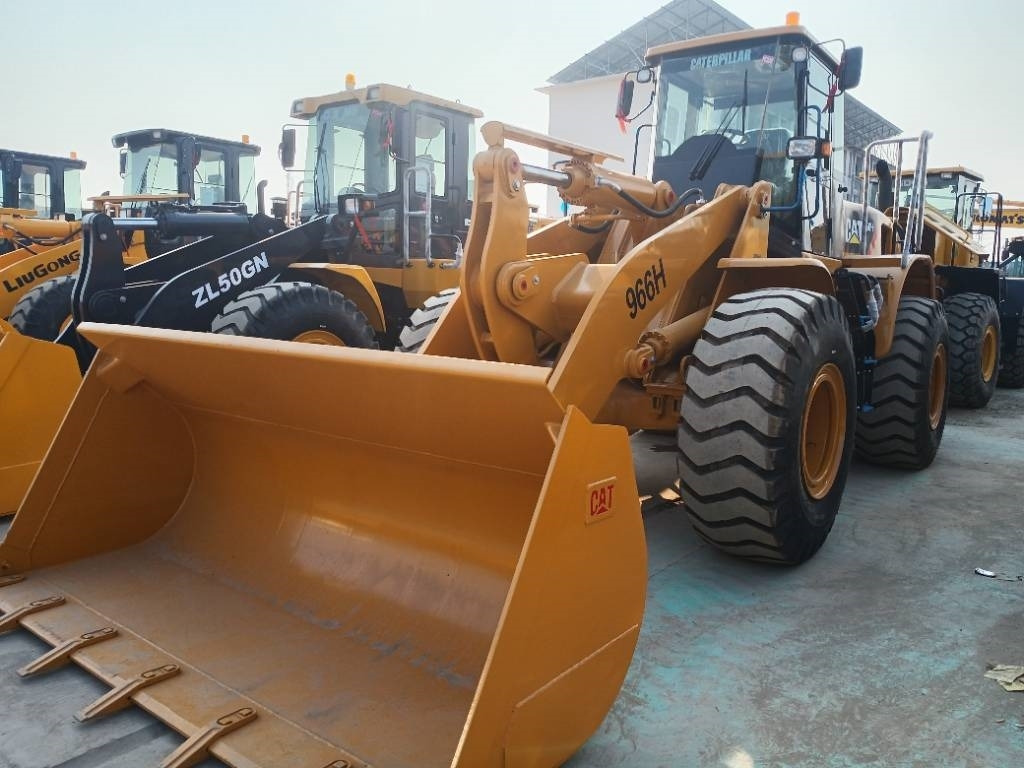 CAT 966 H - اللودر بعجل: صور 5 CAT 966 H - اللودر بعجل: صور 5