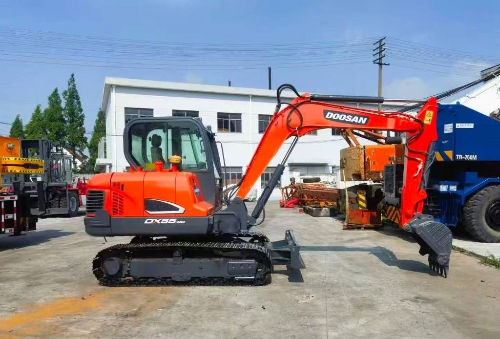 Doosan DH 55 - حفارة مصغرة: صور 4 Doosan DH 55 - حفارة مصغرة: صور 4