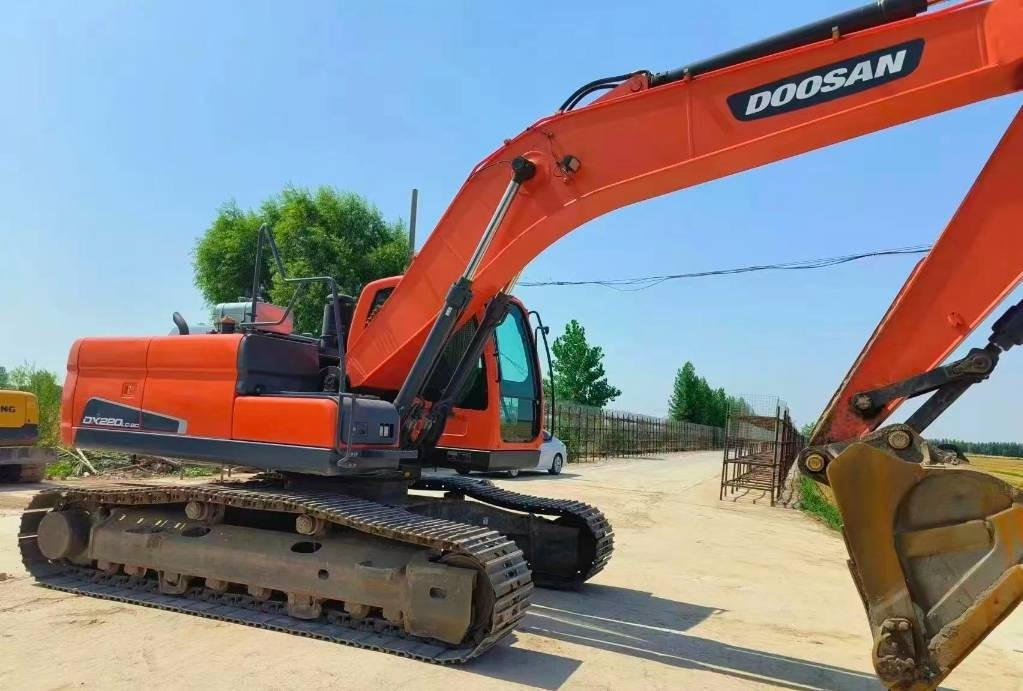 Doosan DX 200 - حفارات زحافة: صور 1 Doosan DX 200 - حفارات زحافة: صور 1