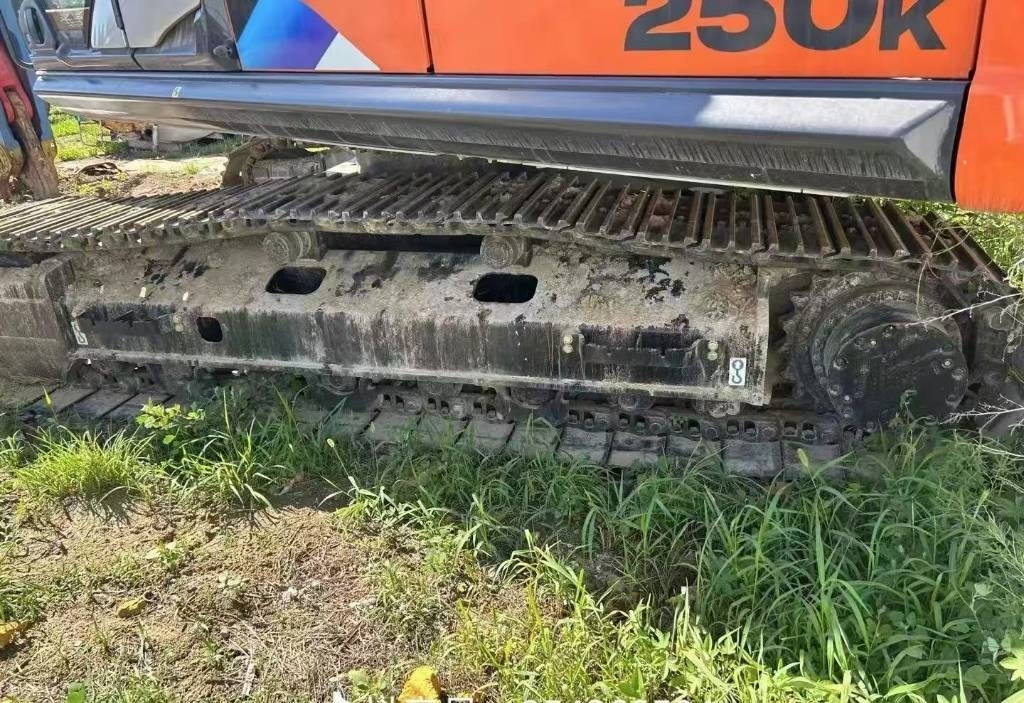 Hitachi 250 - حفارات زحافة: صور 5 Hitachi 250 - حفارات زحافة: صور 5