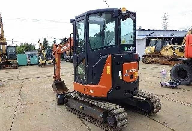Hitachi 30 - حفارة مصغرة: صور 1 Hitachi 30 - حفارة مصغرة: صور 1