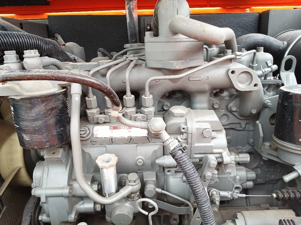 Hitachi ZX 60 - حفارة مصغرة: صور 3 Hitachi ZX 60 - حفارة مصغرة: صور 3