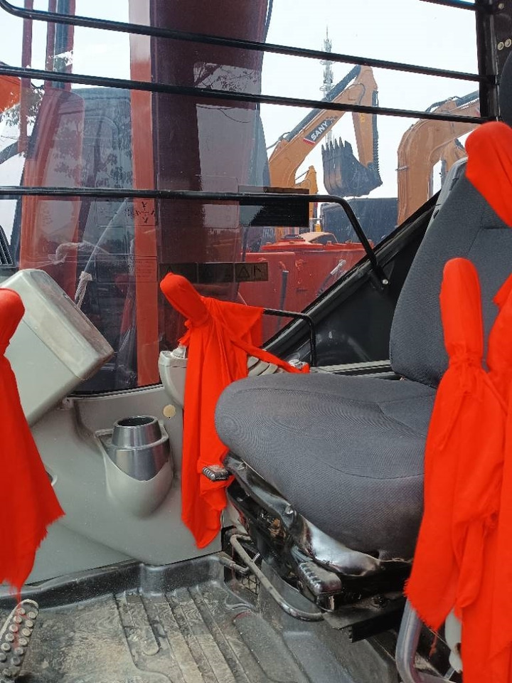 Hitachi ZX 60 - حفارة مصغرة: صور 4 Hitachi ZX 60 - حفارة مصغرة: صور 4