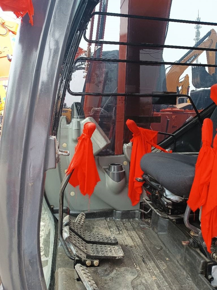 Hitachi ZX 60 - حفارة مصغرة: صور 5 Hitachi ZX 60 - حفارة مصغرة: صور 5