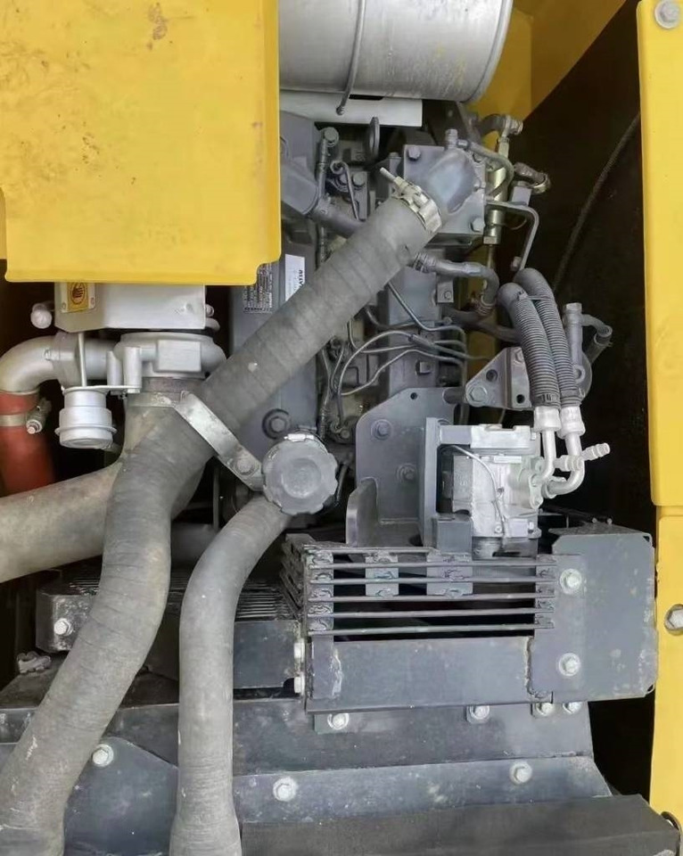 Komatsu PC 130 - حفارات زحافة: صور 3 Komatsu PC 130 - حفارات زحافة: صور 3