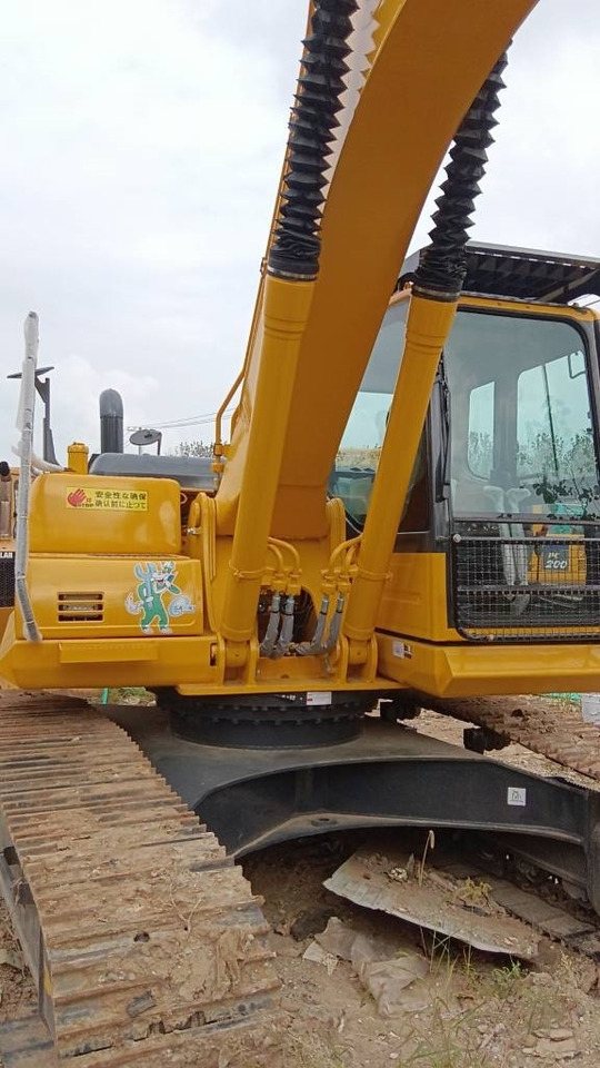 Komatsu PC 220-7 - حفارات زحافة: صور 2 Komatsu PC 220-7 - حفارات زحافة: صور 2