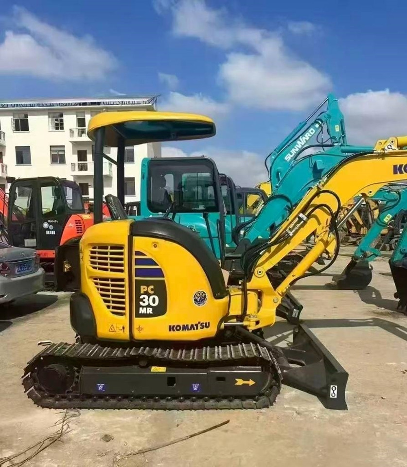 Komatsu PC 30 - حفارة مصغرة: صور 5 Komatsu PC 30 - حفارة مصغرة: صور 5