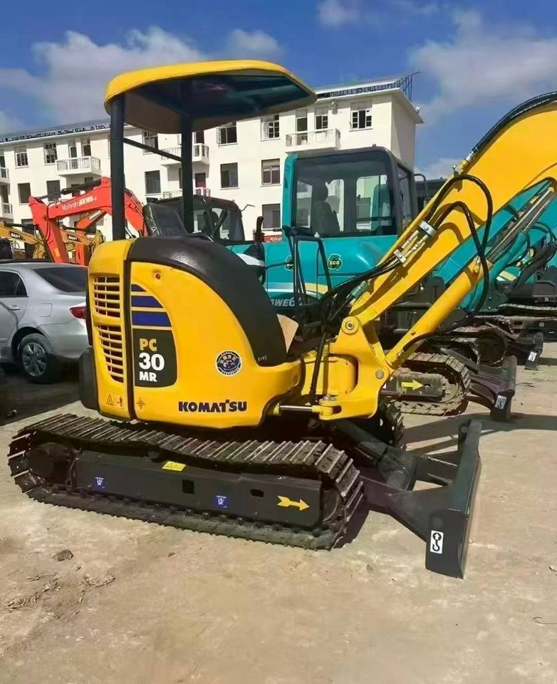 Komatsu PC 30 - حفارة مصغرة: صور 1 Komatsu PC 30 - حفارة مصغرة: صور 1