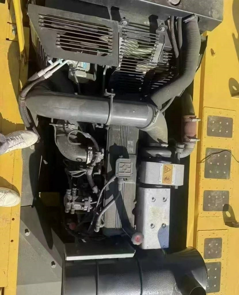 Komatsu PC 350-8 - حفارات زحافة: صور 2 Komatsu PC 350-8 - حفارات زحافة: صور 2