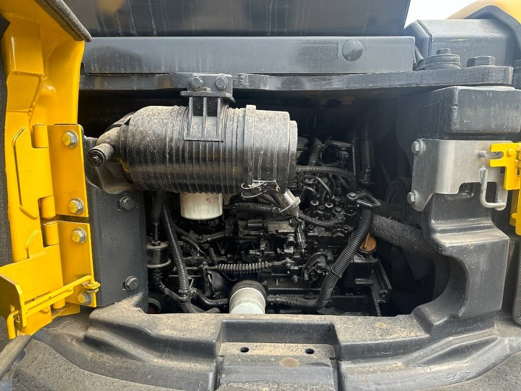 Komatsu PC 40  - حفارة مصغرة: صور 3 Komatsu PC 40  - حفارة مصغرة: صور 3