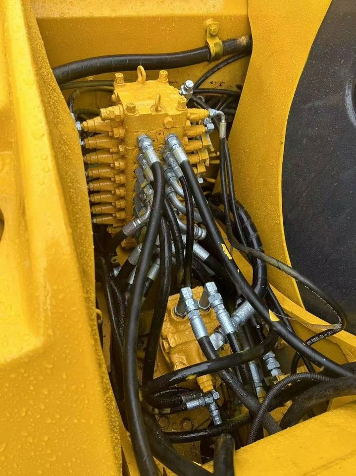 Komatsu PC 60 - حفارة مصغرة: صور 5 Komatsu PC 60 - حفارة مصغرة: صور 5
