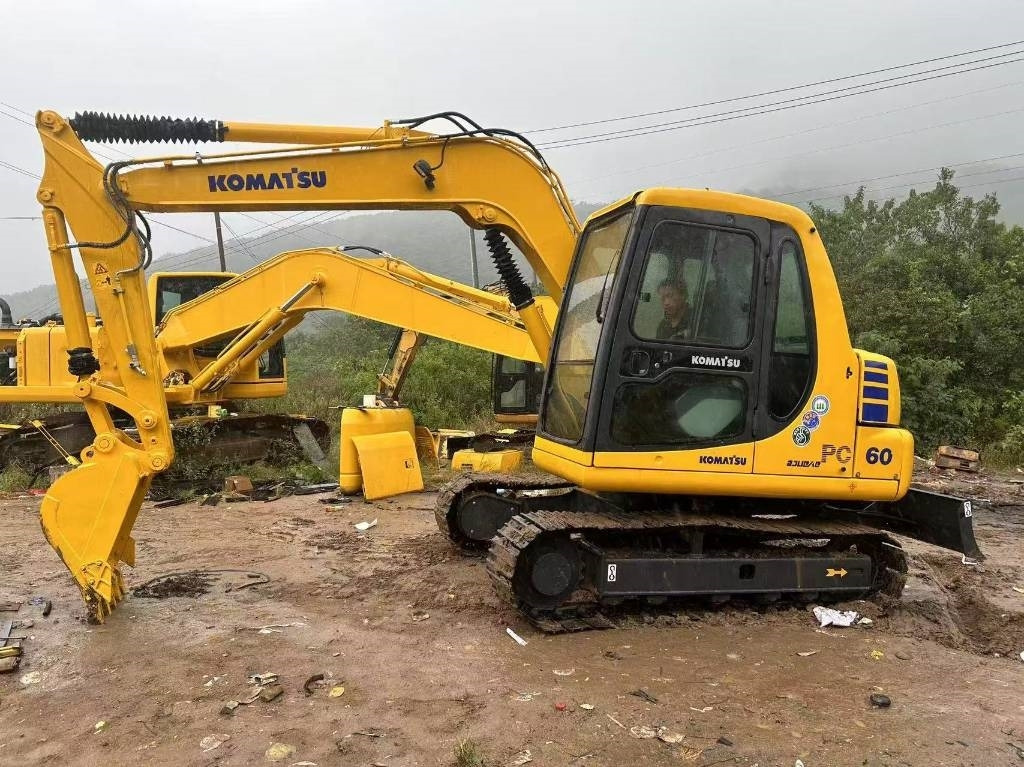 حفارة مصغرة Komatsu PC 60: صور 6 حفارة مصغرة Komatsu PC 60: صور 6