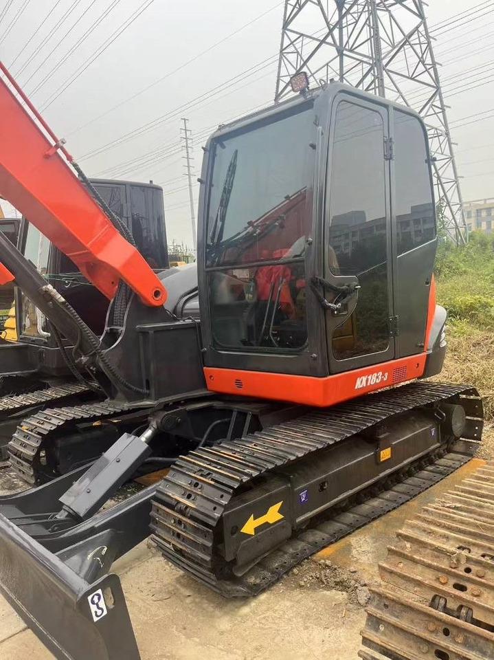 Kubota KX 183 - حفارات زحافة: صور 4 Kubota KX 183 - حفارات زحافة: صور 4