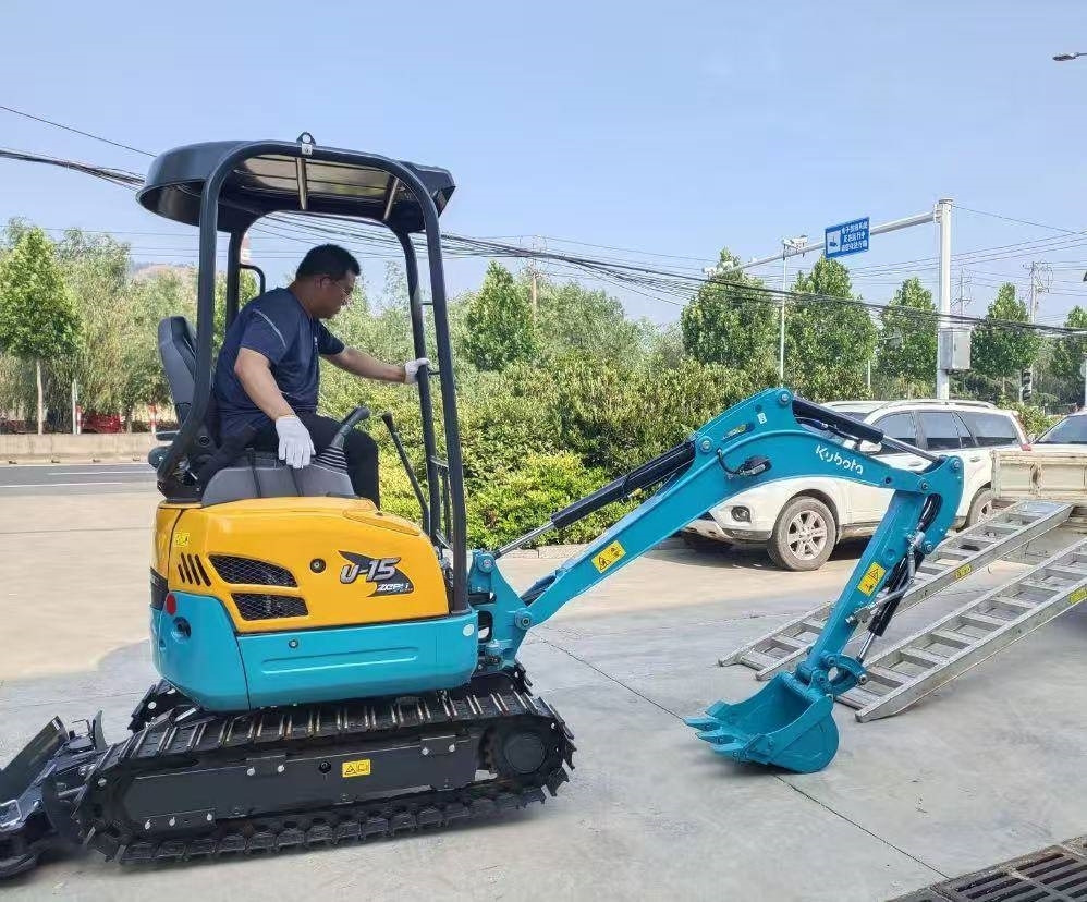 Kubota U 15 - حفارة مصغرة: صور 4 Kubota U 15 - حفارة مصغرة: صور 4