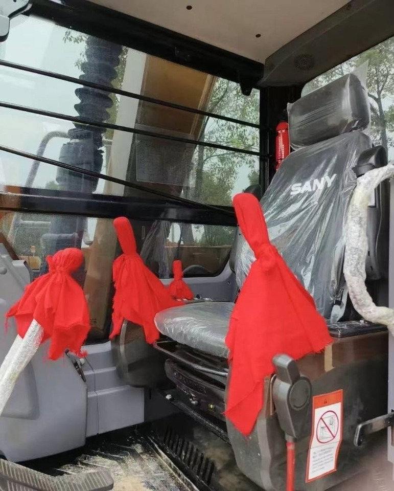 Sany SY 95 C - حفارات زحافة: صور 5 Sany SY 95 C - حفارات زحافة: صور 5