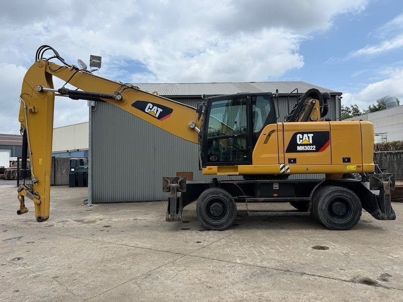 CAT MH 3022 - حفارة النقل والشحن: صور 1 CAT MH 3022 - حفارة النقل والشحن: صور 1
