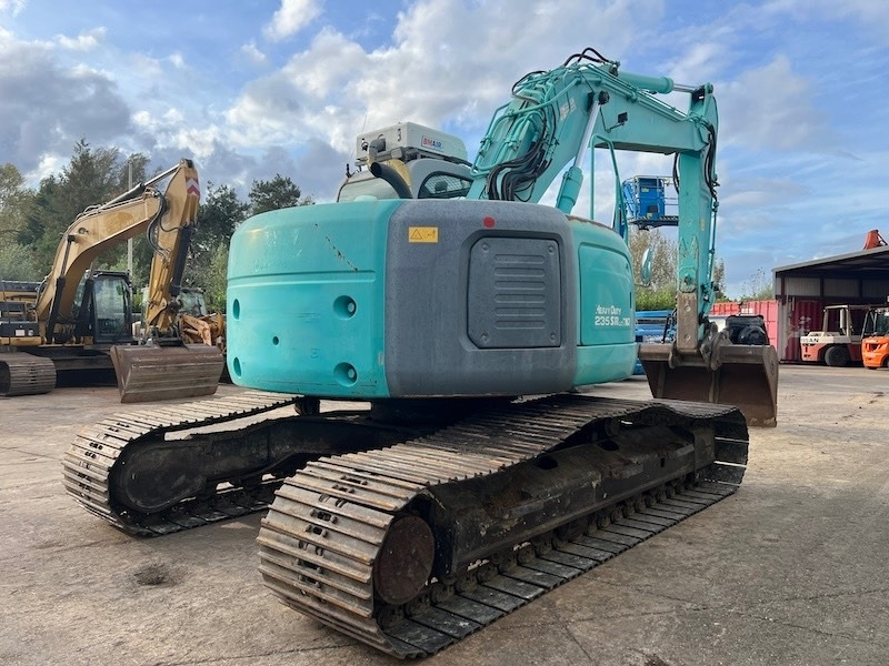Kobelco SK 235 SR LC - حفارات زحافة: صور 4 Kobelco SK 235 SR LC - حفارات زحافة: صور 4