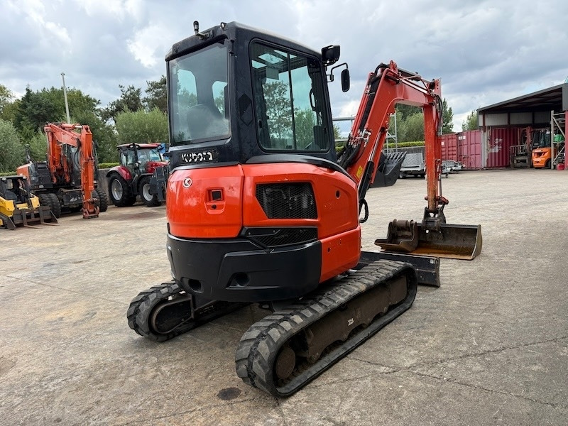 Kubota U 36-4 - حفارة مصغرة: صور 4 Kubota U 36-4 - حفارة مصغرة: صور 4