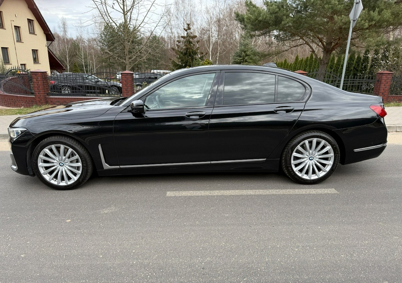 BMW SERIA 7 II (G11/G12) BMW SERIA 7 740d Xdrive 340KM Luxury+Exclusive Masaże Adaptiv Oś Lasery 2022 FV2 - سيارة: صور 5 BMW SERIA 7 II (G11/G12) BMW SERIA 7 740d Xdrive 340KM Luxury+Exclusive Masaże Adaptiv Oś Lasery 2022 FV2 - سيارة: صور 5