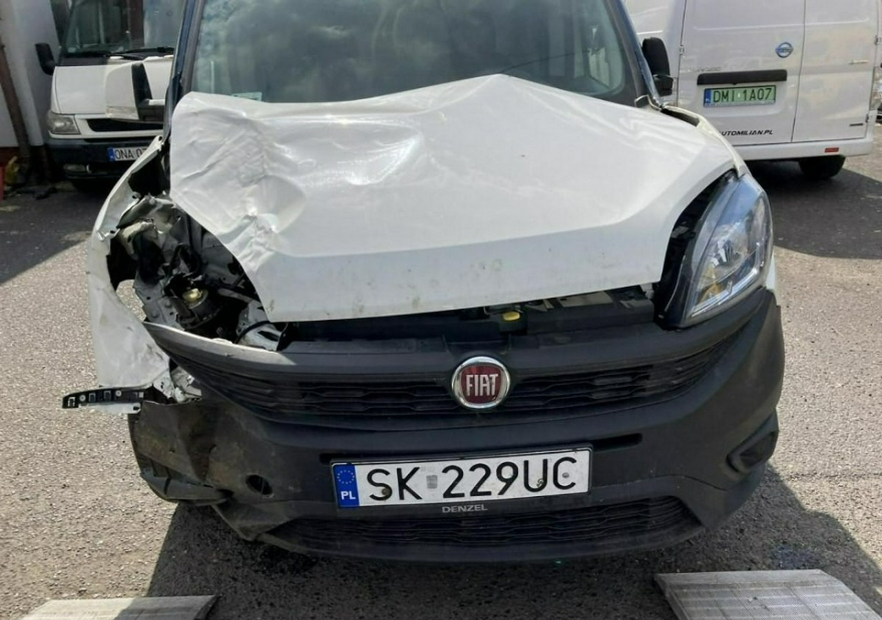 فان Fiat Doblo Fiat Doblo MAXI 1,6 jtd ECO Flex 105KM Klima 2021 Salon PL: صور 15