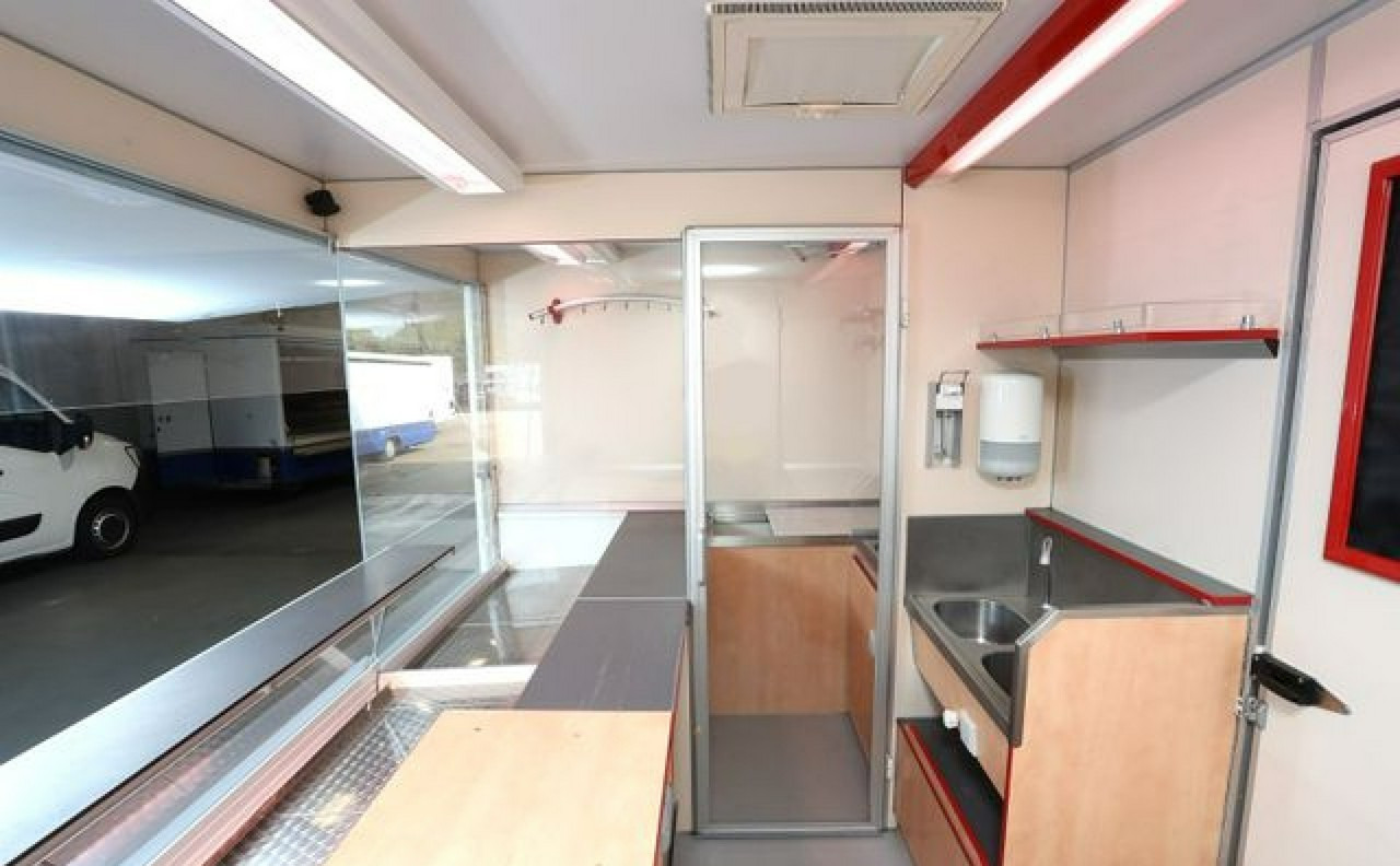 Fiat Ducato Autosklep Gastronomiczny Food Truck Foodtruck Sklep bar 3500 Borco20 - شاحنات طعام: صور 3 Fiat Ducato Autosklep Gastronomiczny Food Truck Foodtruck Sklep bar 3500 Borco20 - شاحنات طعام: صور 3