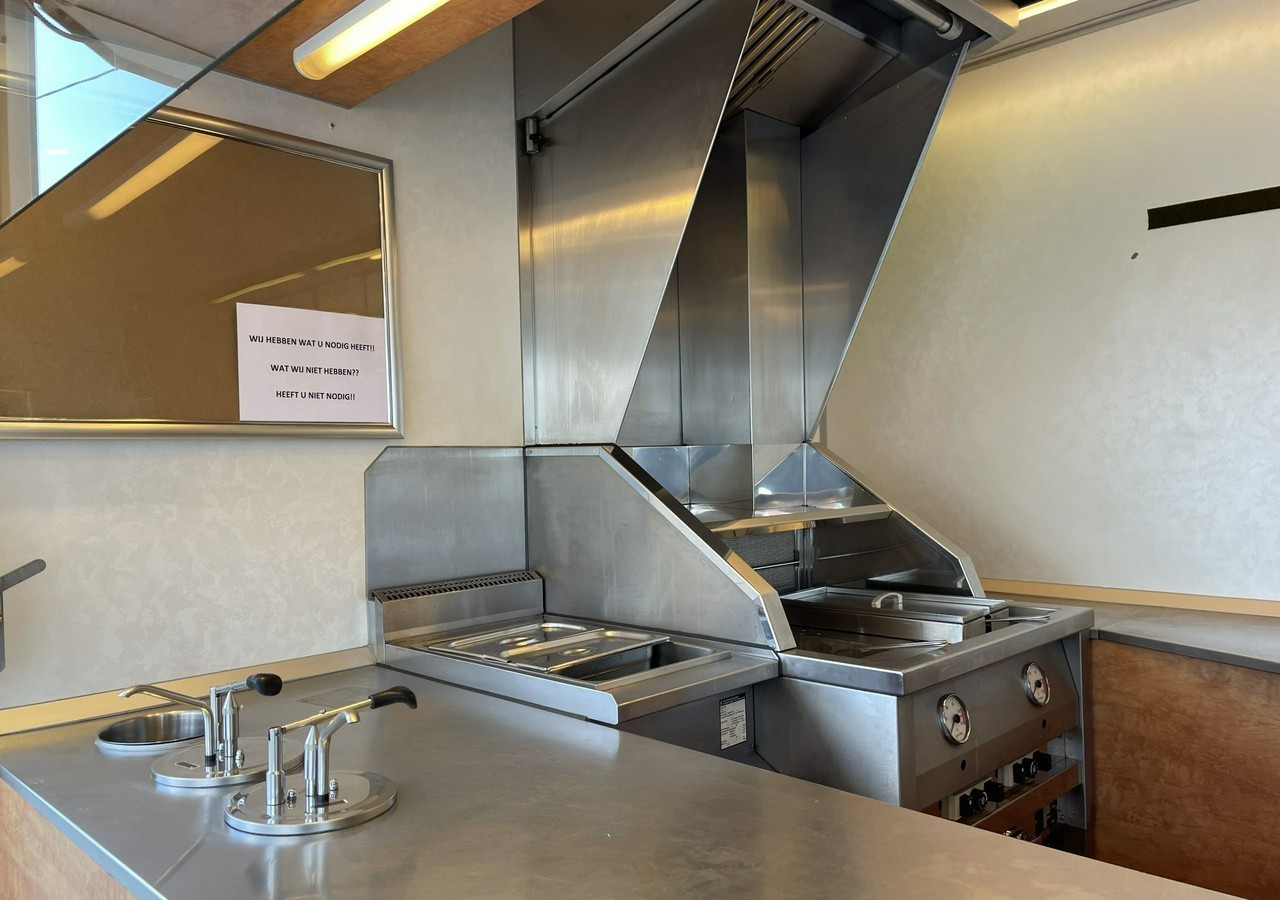 Fiat Ducato Fiat Autosklep Grill Gastronomiczny Food Truck Foodtruck sklep - شاحنات طعام: صور 3 Fiat Ducato Fiat Autosklep Grill Gastronomiczny Food Truck Foodtruck sklep - شاحنات طعام: صور 3