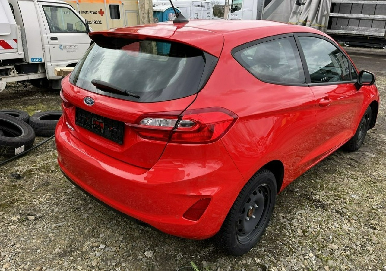 Ford Fiesta IX LIFT 1.1 Benzyna 75KM Klima Carplay Pakiet Winter Cool&Connect 2021 - هاتشباك: صور 2 Ford Fiesta IX LIFT 1.1 Benzyna 75KM Klima Carplay Pakiet Winter Cool&Connect 2021 - هاتشباك: صور 2