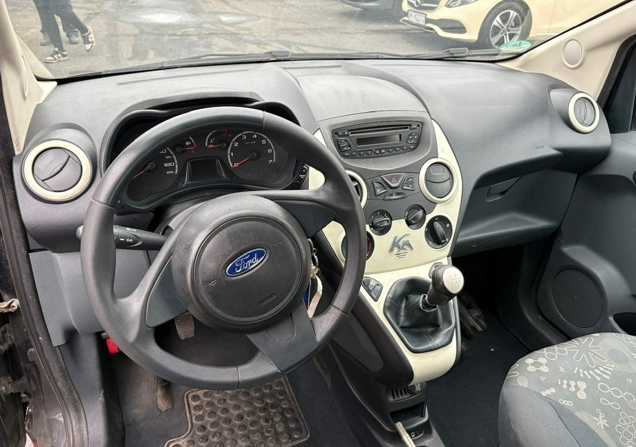 هاتشباك Ford KA II Ford KA 1,3 tdci 75KM 2012: صور 10