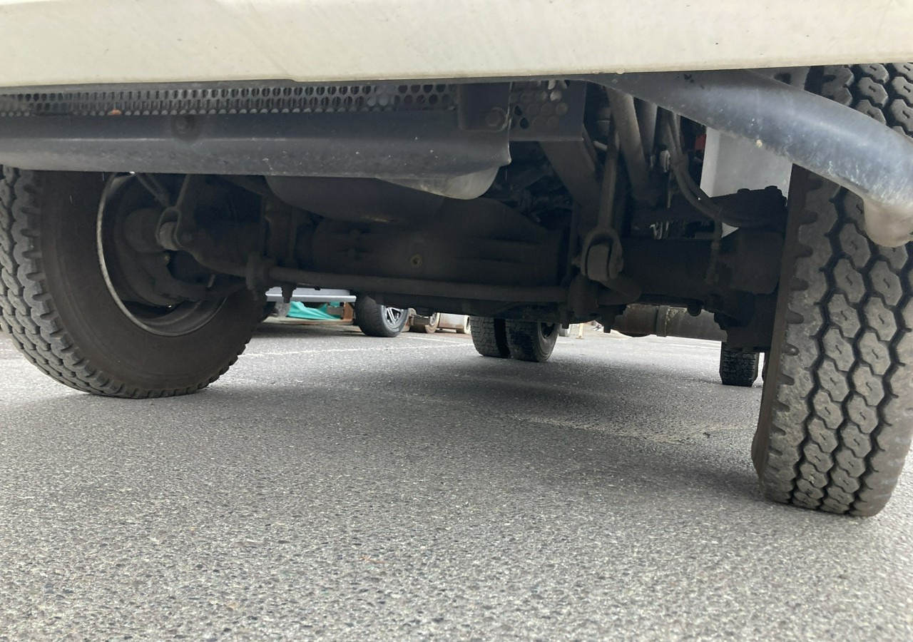 المطافئ MAN MAN 15,250 Straż pożarna gaśnicza 9-oso 4X4 Wóz strażacki 2003 MAN 15,250 Straż pożarna gaśnicza 9-osobowa 4X4 Wóz strażacki 2003: صور 18