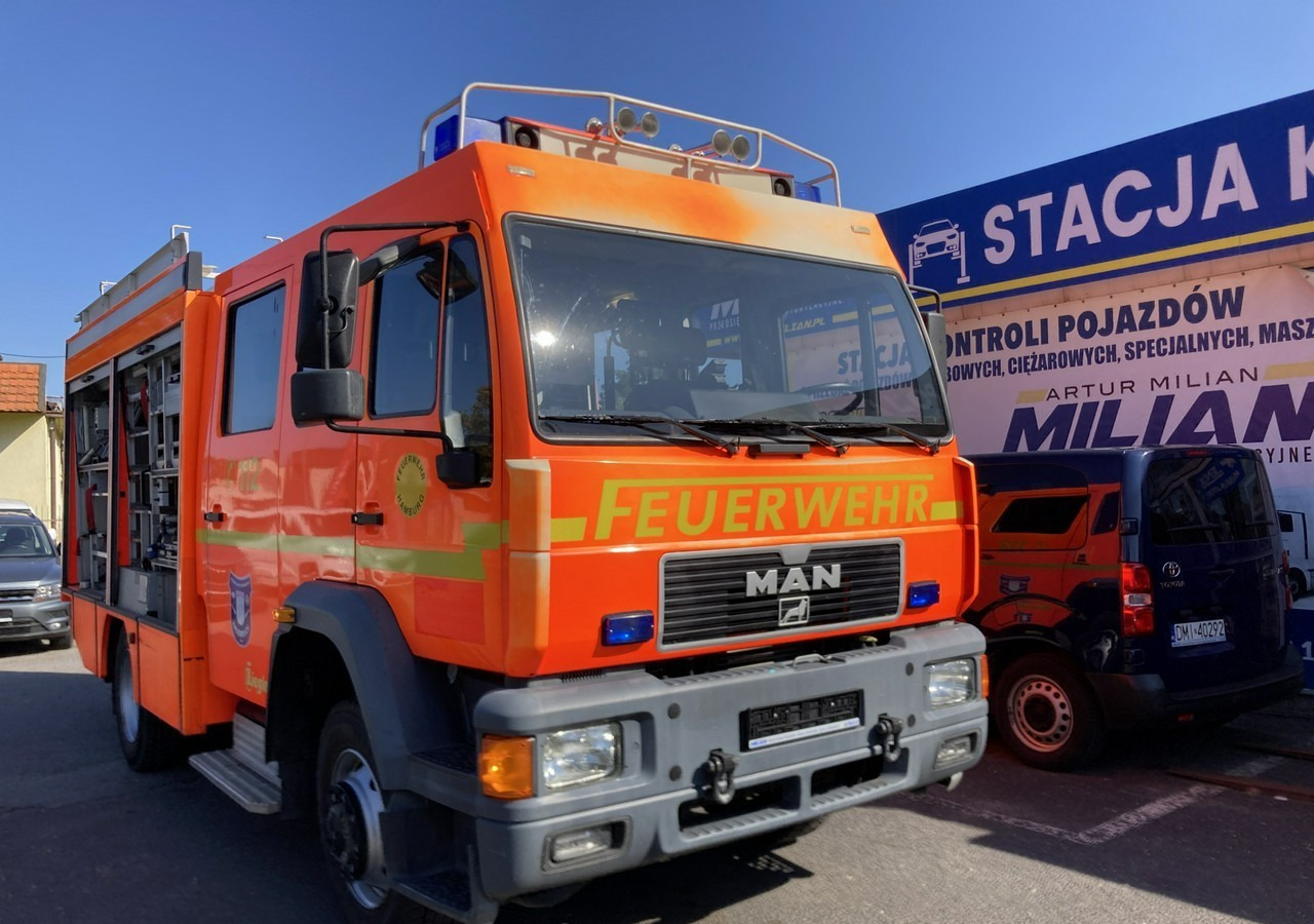 MAN MAN 15,250 Straż pożarna gaśnicza 9-osobowa 4X4 Wóz strażacki MAN 15,250 Straż pożarna gaśnicza 9-osobowa 4X4 Wóz strażacki - المطافئ: صور 4 MAN MAN 15,250 Straż pożarna gaśnicza 9-osobowa 4X4 Wóz strażacki MAN 15,250 Straż pożarna gaśnicza 9-osobowa 4X4 Wóz strażacki - المطافئ: صور 4