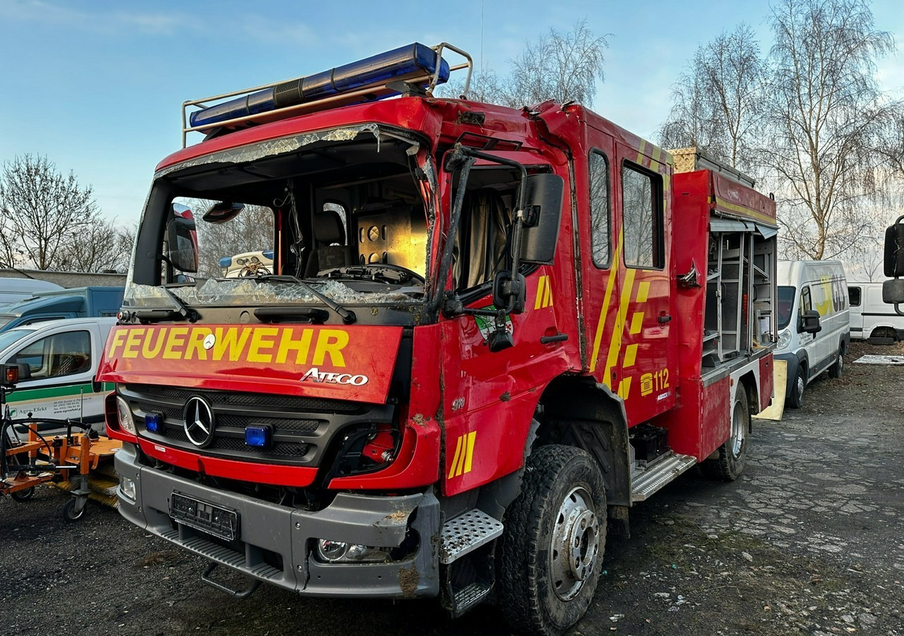 Mercedes-Benz Inny Mercedes-Benz Atego 918 Straż Pożarna 4X4 2006 - المطافئ: صور 5 Mercedes-Benz Inny Mercedes-Benz Atego 918 Straż Pożarna 4X4 2006 - المطافئ: صور 5
