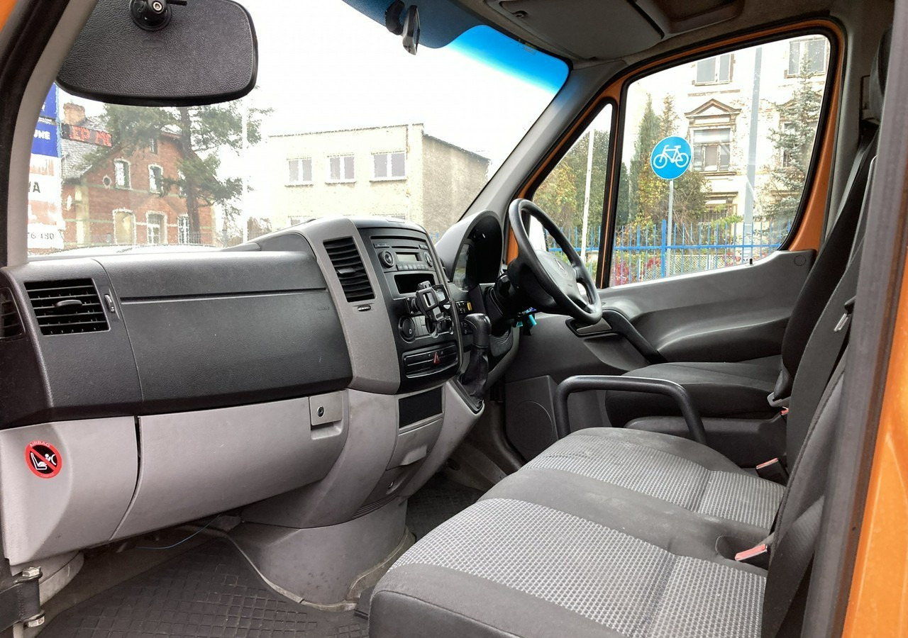 شاحنة القمامة Mercedes-Benz Sprinter Sprinter 513 Śmieciarka Prasa 2010: صور 9