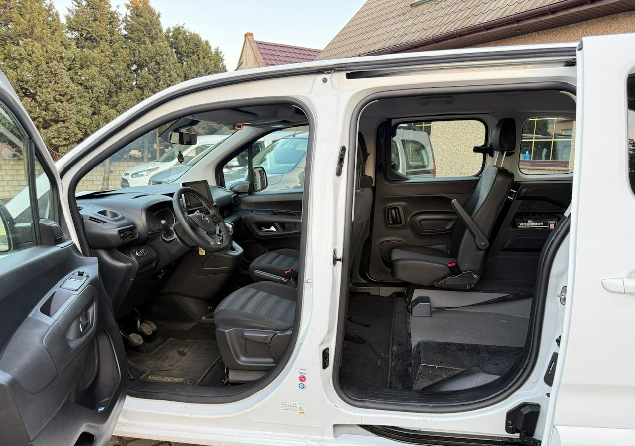 سيارة Opel Combo IV Combo Life Combo do przewozu Niepełnosprawnych inwalida rampa Model 2021: صور 8