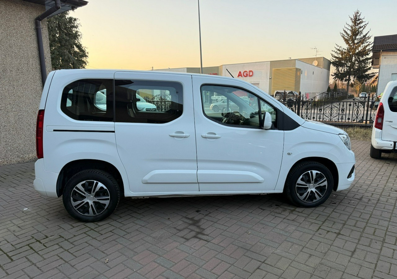 سيارة Opel Combo IV Combo Life Combo do przewozu Niepełnosprawnych inwalida rampa Model 2021: صور 7